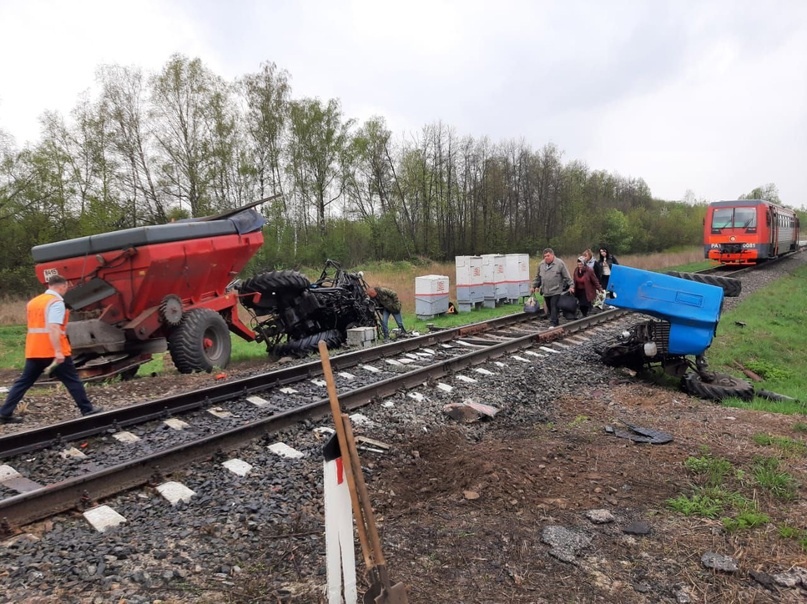 В Курской области водитель трактора погиб при столкновении с рейсовым автобусом
