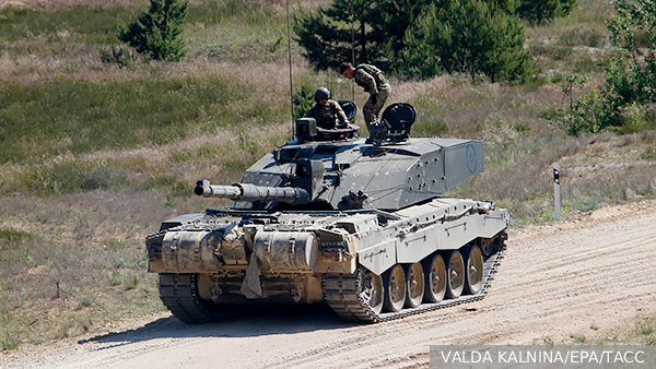 Обозреватель Forbes назвал бесполезными танки Challenger, которые Британия передала Киеву